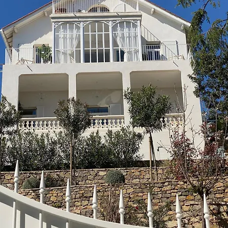 Charming Sea View With Pool Villa Hyeres